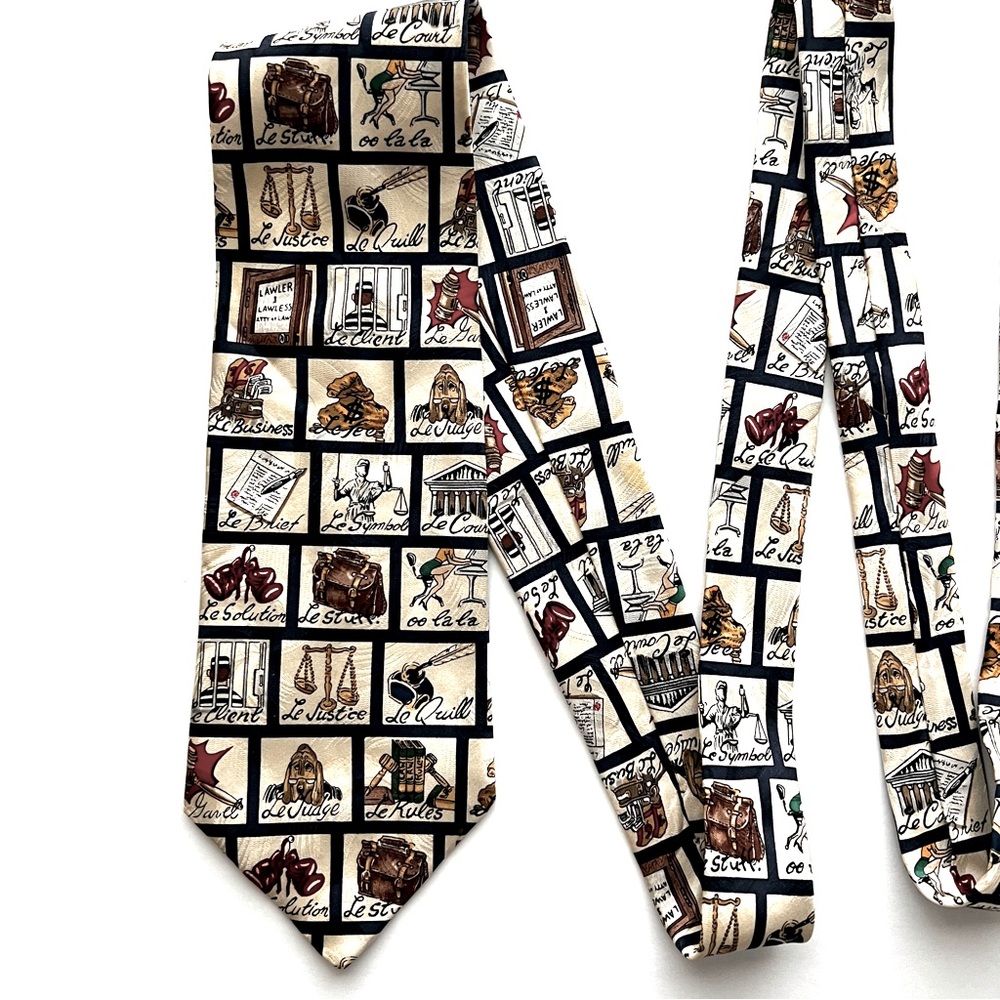 Museum Artifacts Judicial Necktie Silk Courthouse Gavel Judge Attorney L…